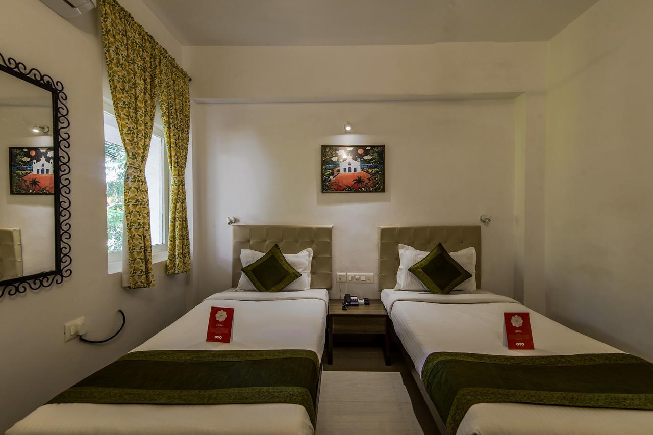Oyo 10241 Hotel Mayfair Гоа Экстерьер фото