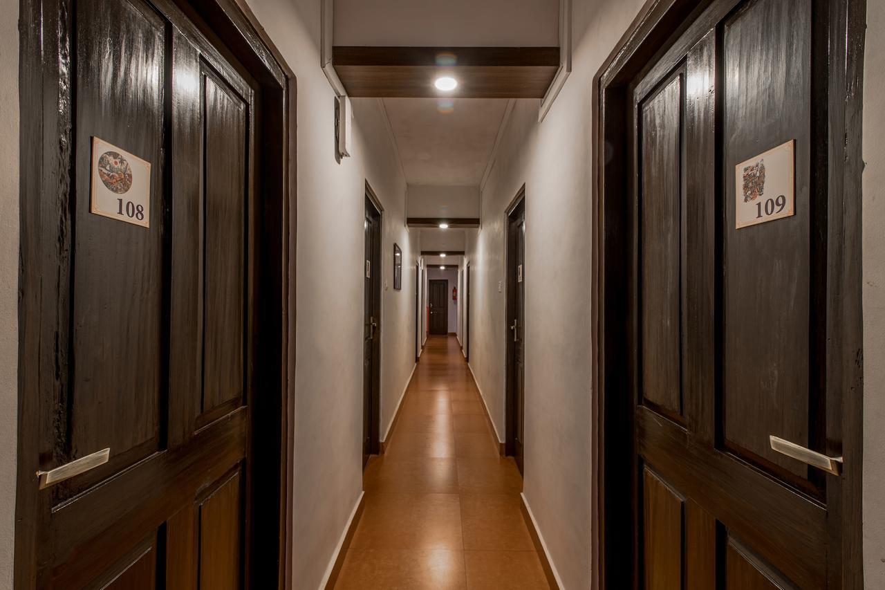 Oyo 10241 Hotel Mayfair Гоа Экстерьер фото
