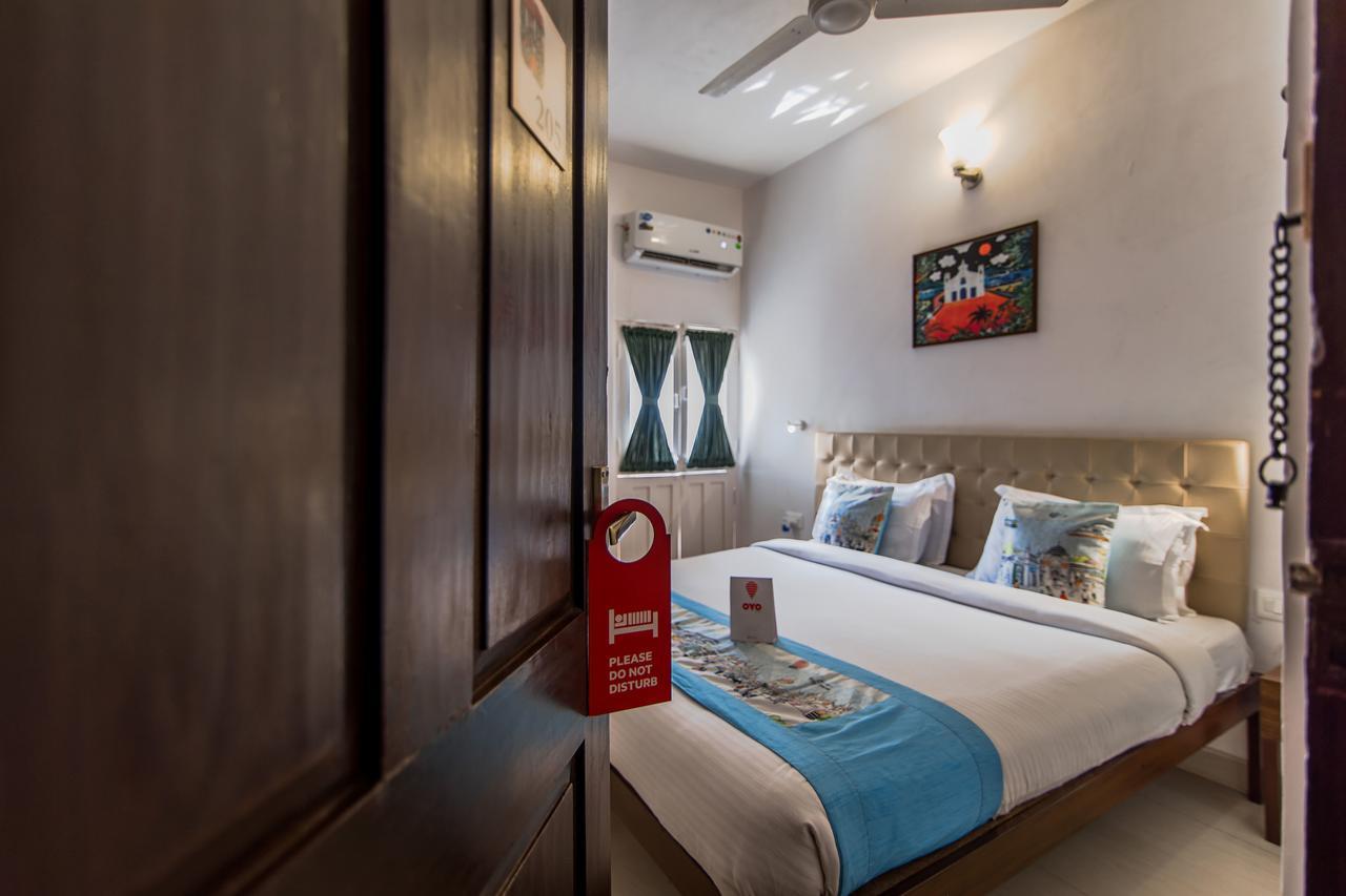 Oyo 10241 Hotel Mayfair Гоа Экстерьер фото