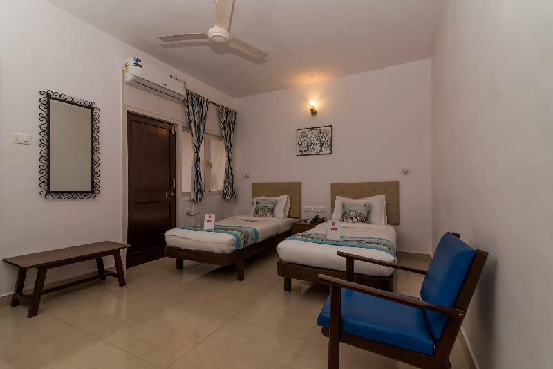 Oyo 10241 Hotel Mayfair Гоа Экстерьер фото